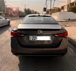 نیسان سێنترا